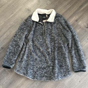 Brand new Sherpa 1/4 zip up